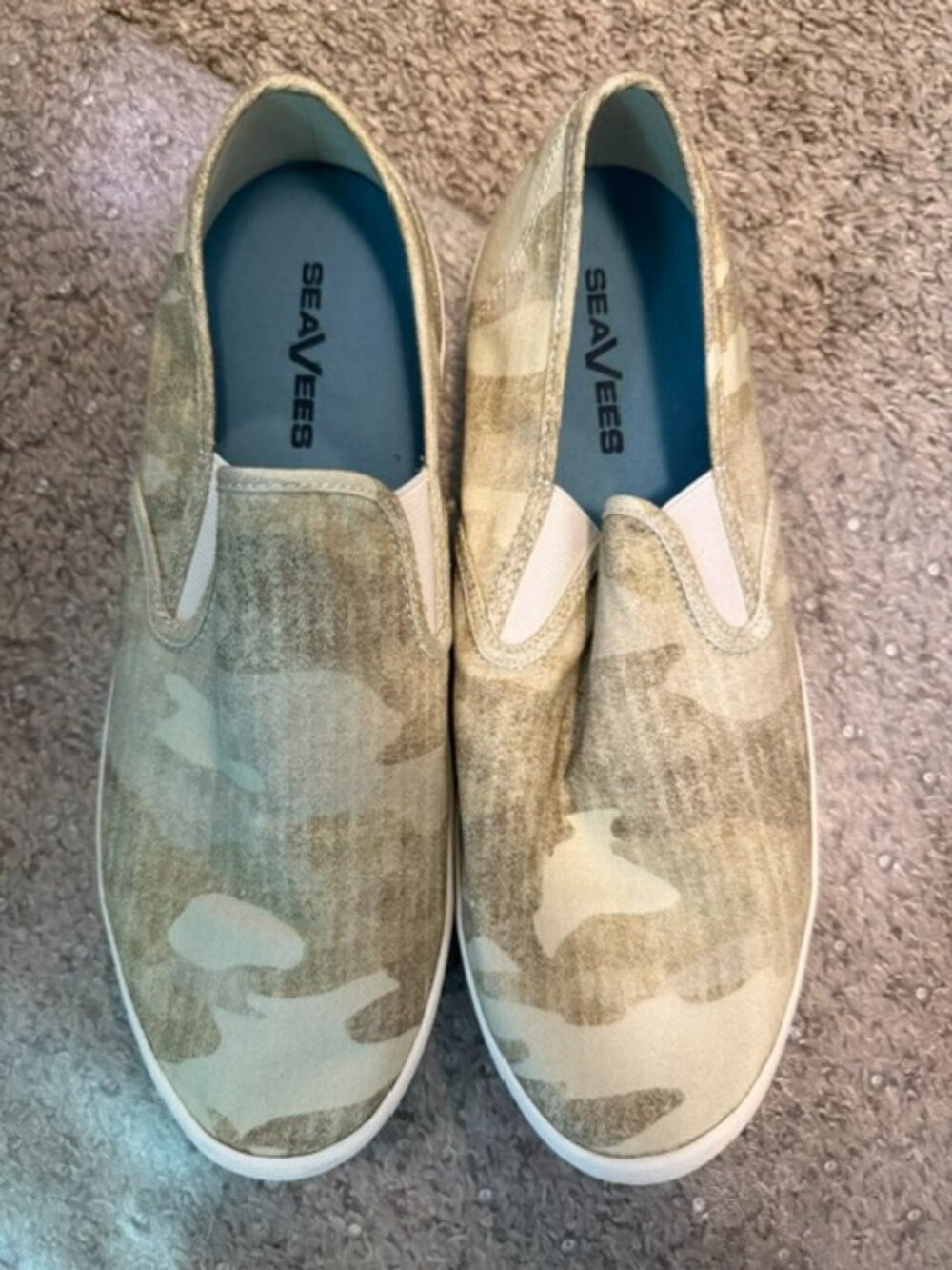 Seevees Mens Slip Ons